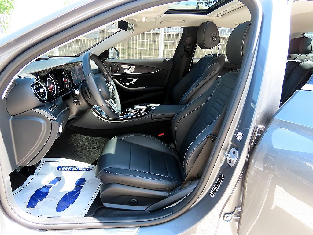 Mercedes-Benz E-Class — photo 05
