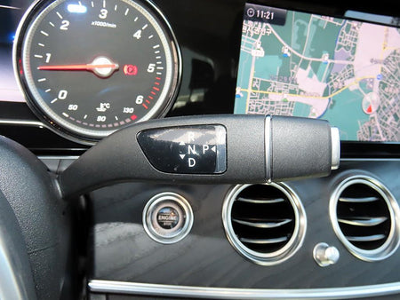 Mercedes-Benz E-Class — photo 10