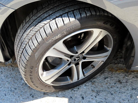 Mercedes-Benz E-Class — photo 20
