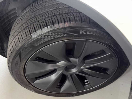 Tesla Model Y — photo 20