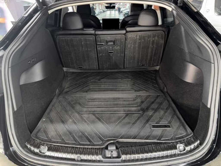 Tesla Model Y — photo 17