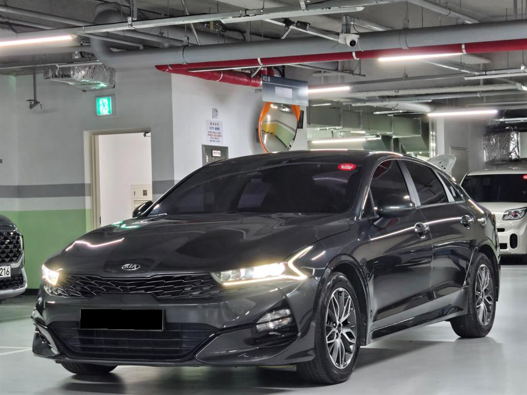 Kia K5 — photo 01