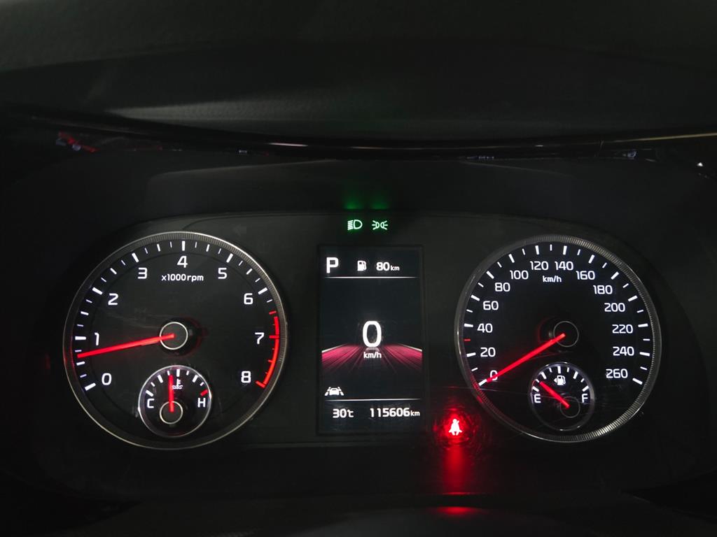 Kia K5 — photo 09