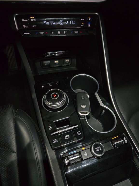 Kia K5 — photo 14