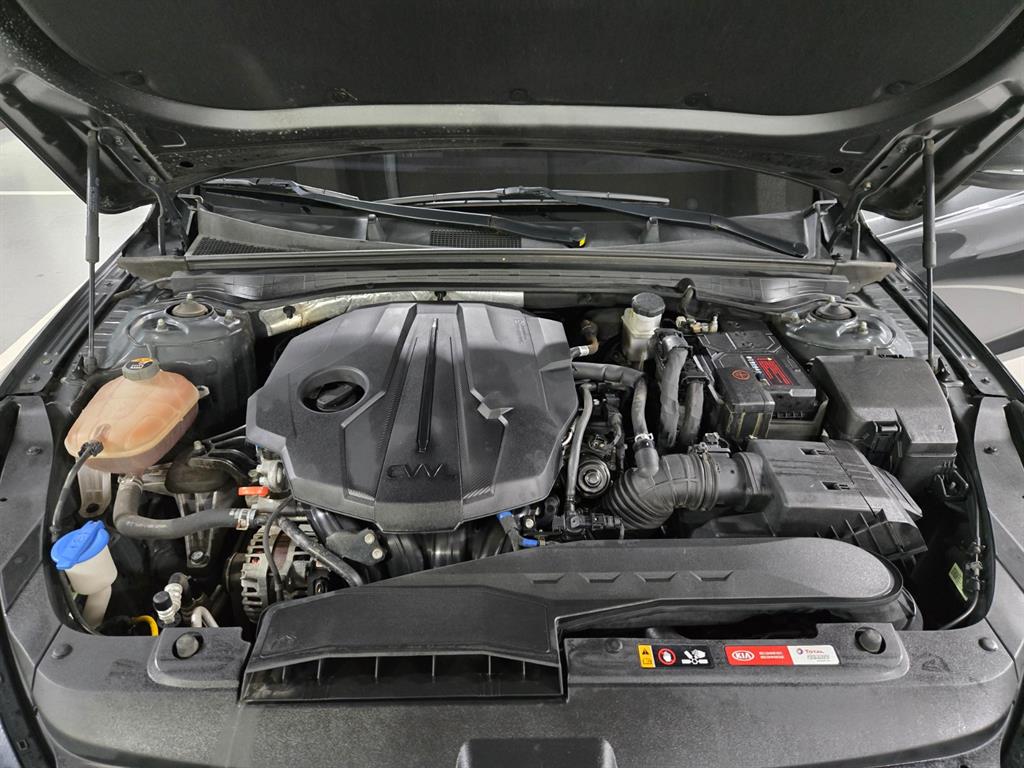 Kia K5 — photo 18