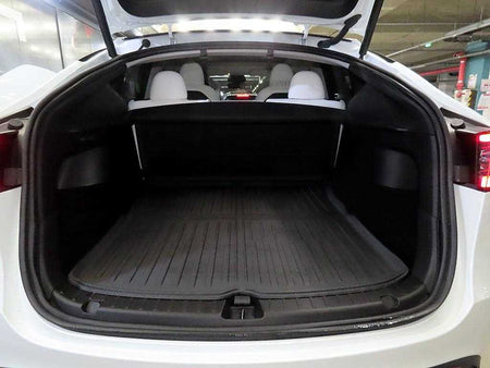 Tesla Model Y — photo 16