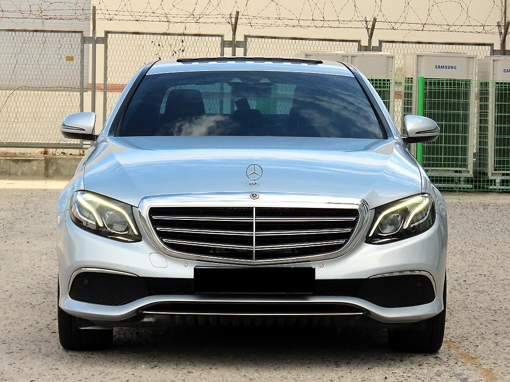 Mercedes-Benz E-Class — photo 01