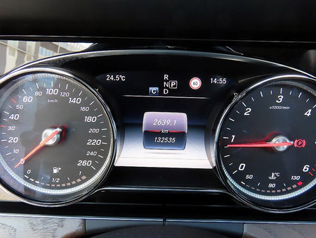 Mercedes-Benz E-Class — photo 09