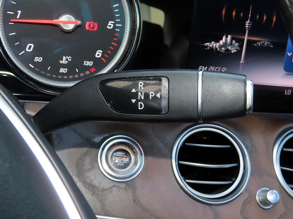 Mercedes-Benz E-Class — photo 11