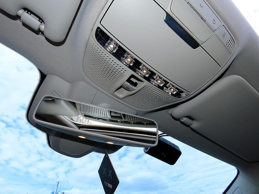 Mercedes-Benz E-Class — photo 15
