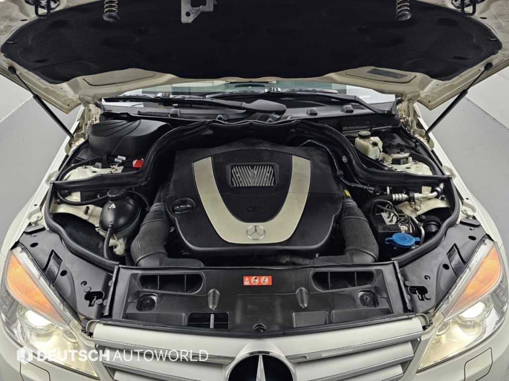 Mercedes-Benz C-Class — photo 06