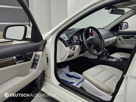 Mercedes-Benz C-Class — photo 11