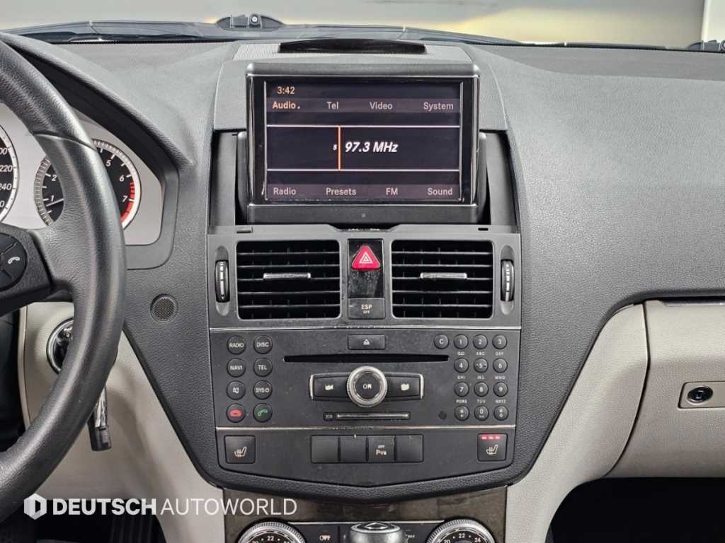 Mercedes-Benz C-Class — photo 14