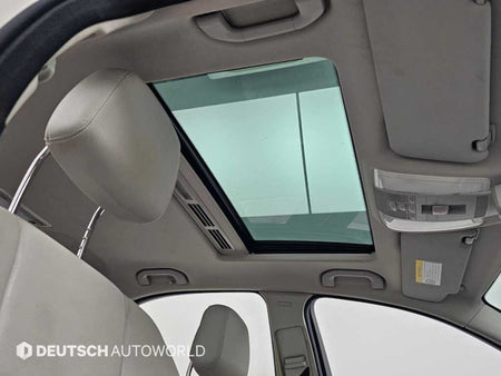 Mercedes-Benz C-Class — photo 18
