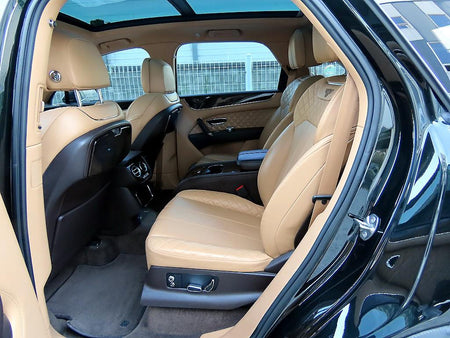 Bentley Bentayga — photo 06