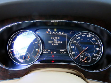 Bentley Bentayga — photo 09