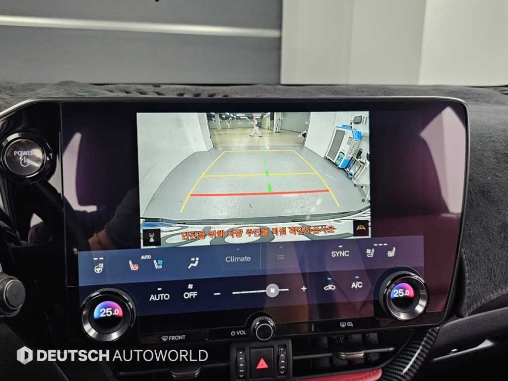 Lexus NX — photo 15
