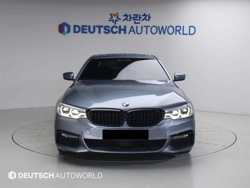 BMW 5-Series — photo 03