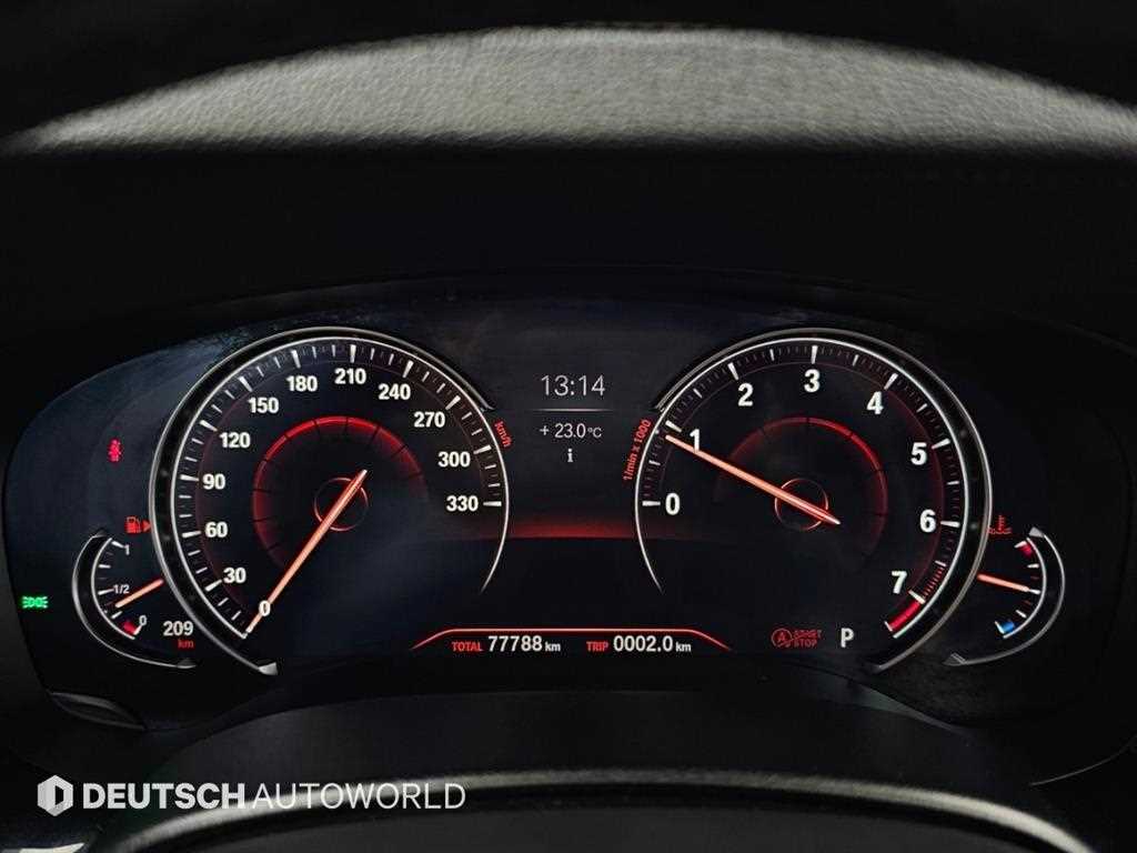 BMW 5-Series — photo 08