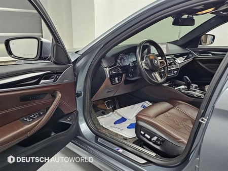 BMW 5-Series — photo 11