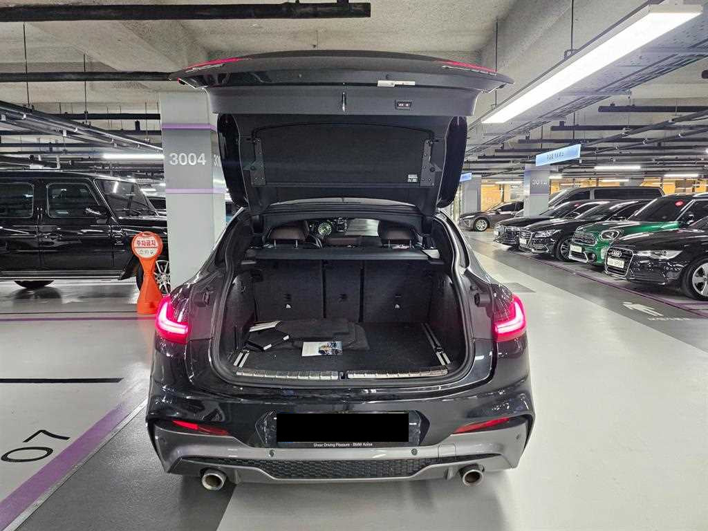 BMW X4 — photo 03