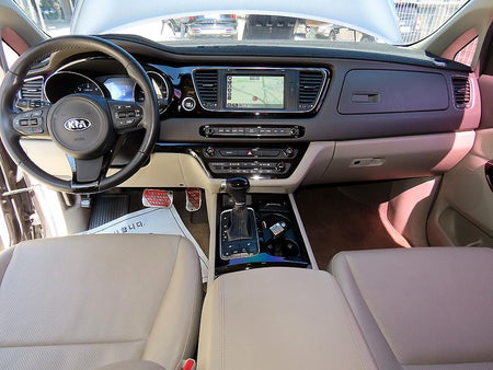Kia Carnival — photo 08