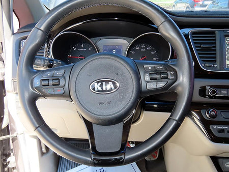 Kia Carnival — photo 09