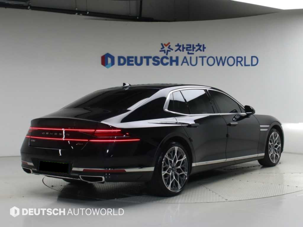 Genesis G90 — photo 02