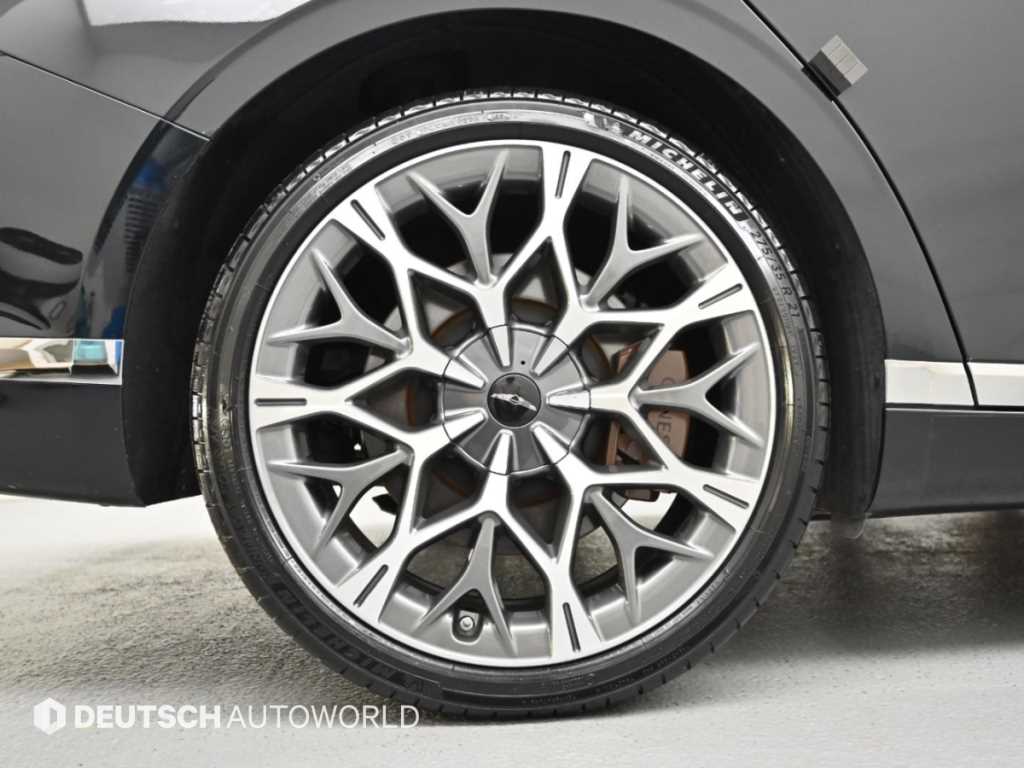 Genesis G90 — photo 05