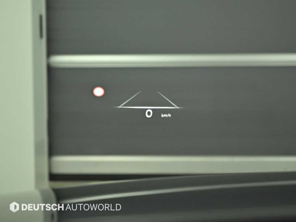 Genesis G90 — photo 18