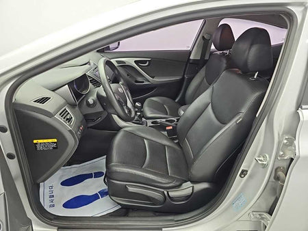 Hyundai Avante — photo 11