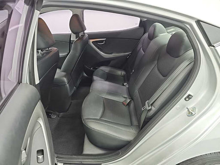 Hyundai Avante — photo 12