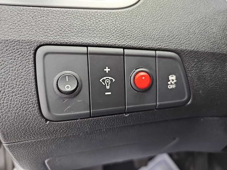 Hyundai Avante — photo 14