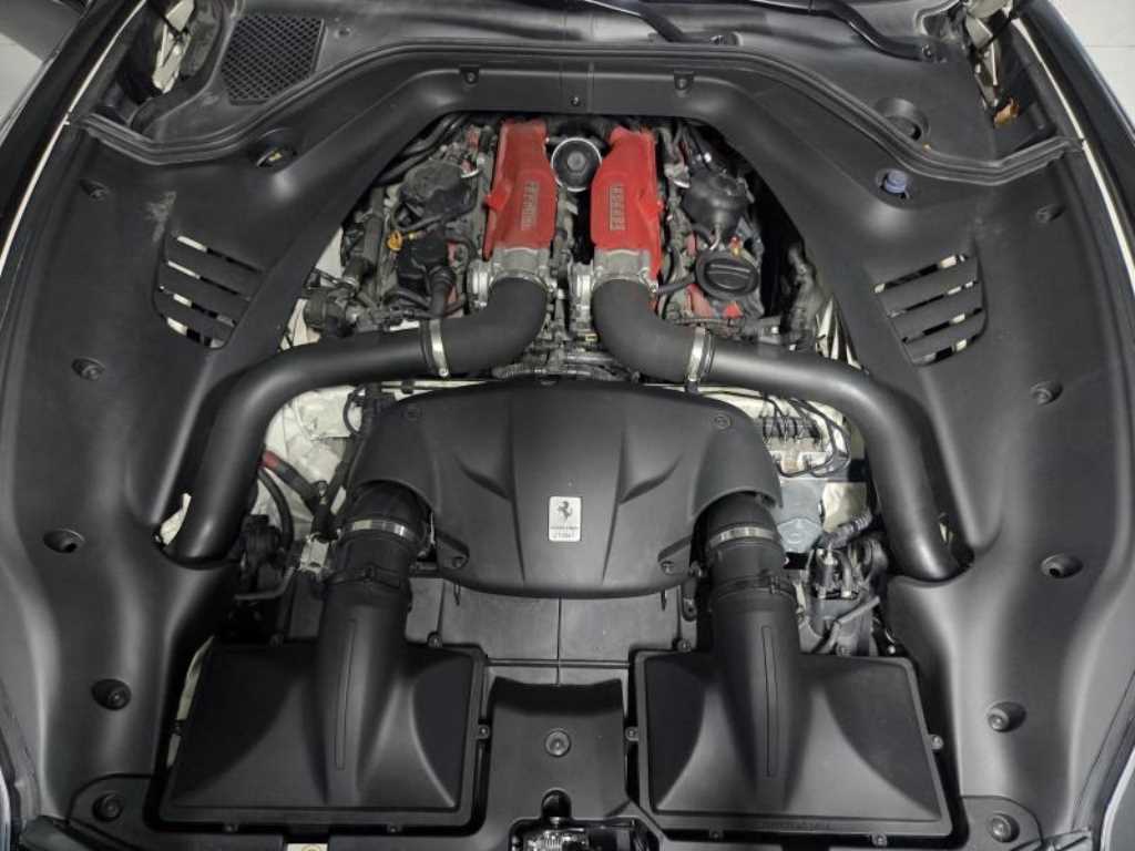 Ferrari California — photo 09
