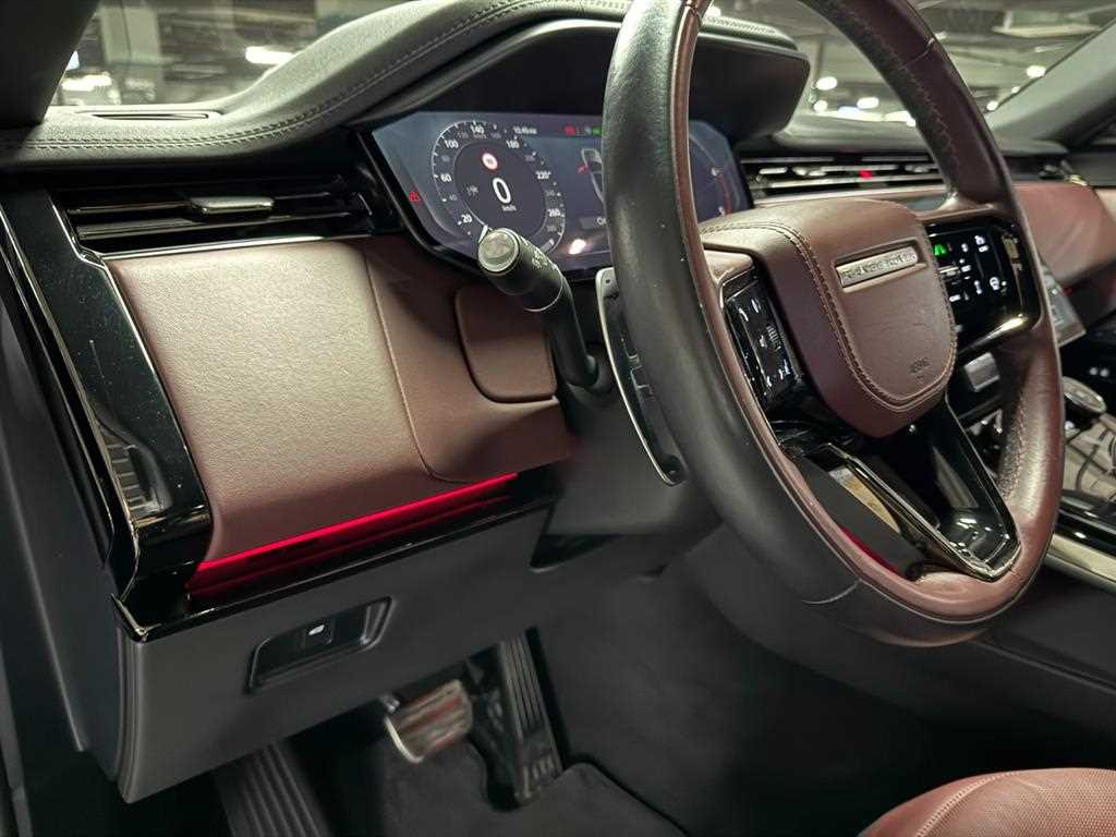 Land Rover Range Rover Sport — photo 13