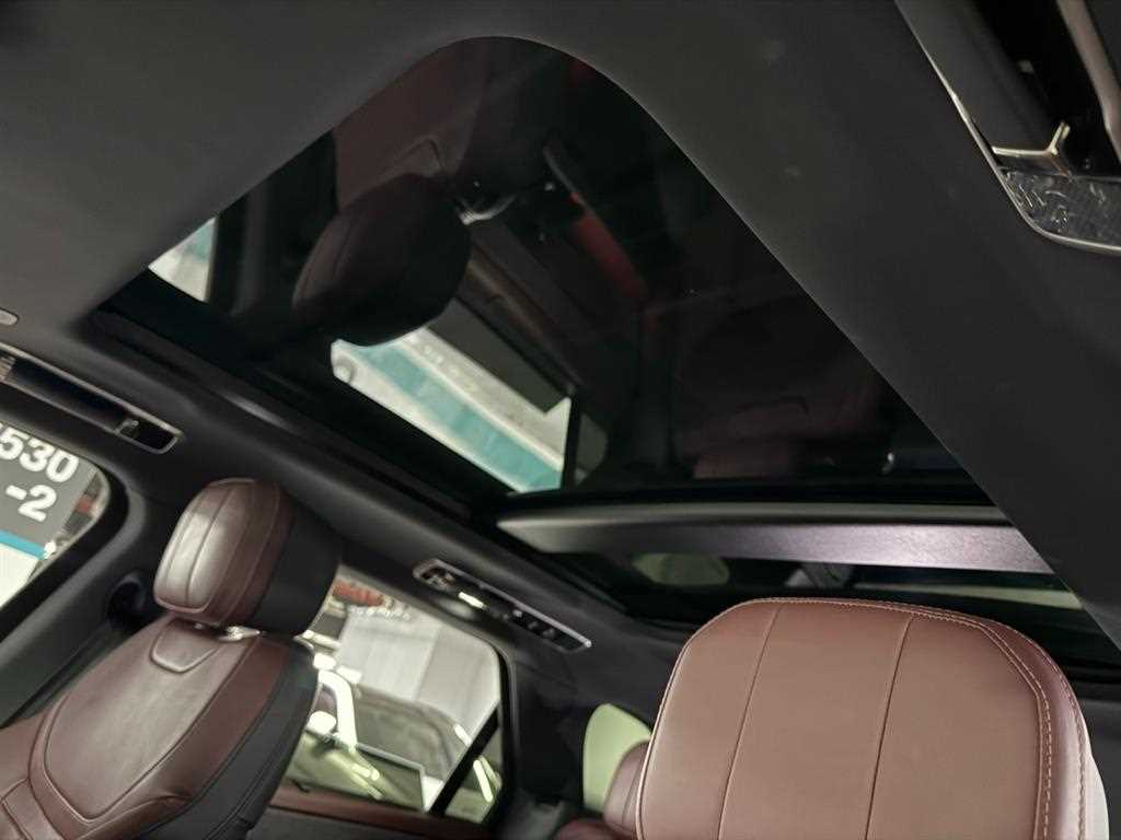 Land Rover Range Rover Sport — photo 16