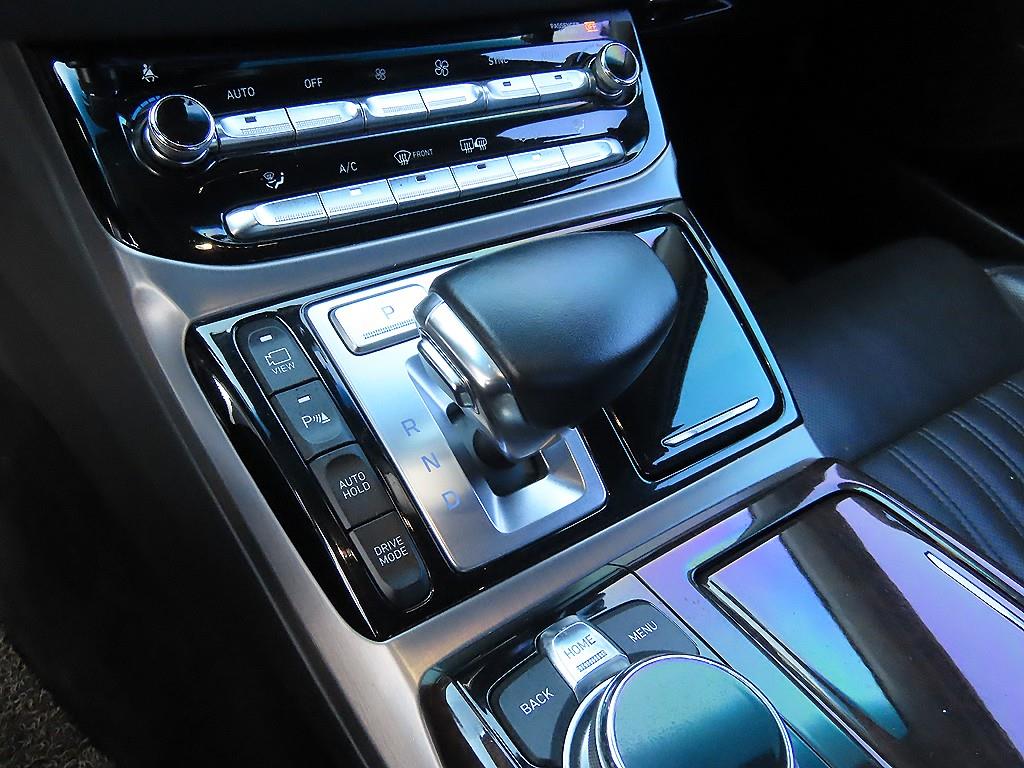 Genesis EQ900 — photo 11