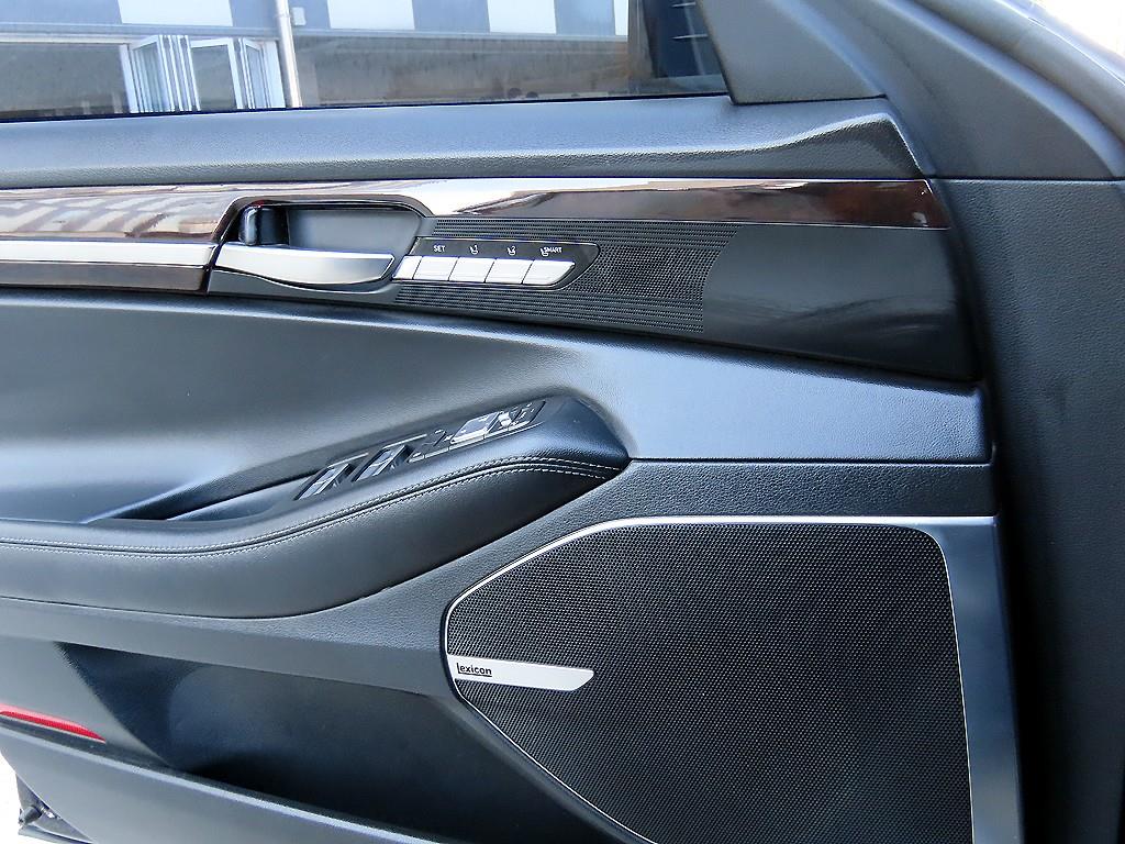 Genesis EQ900 — photo 12