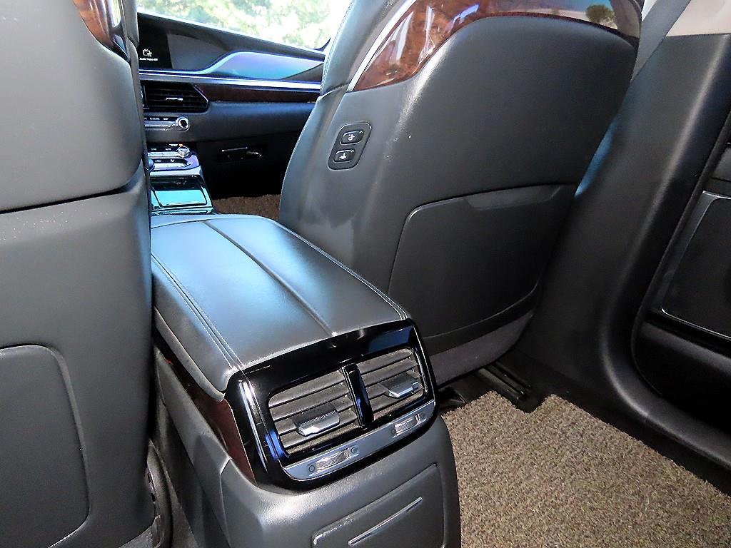 Genesis EQ900 — photo 16