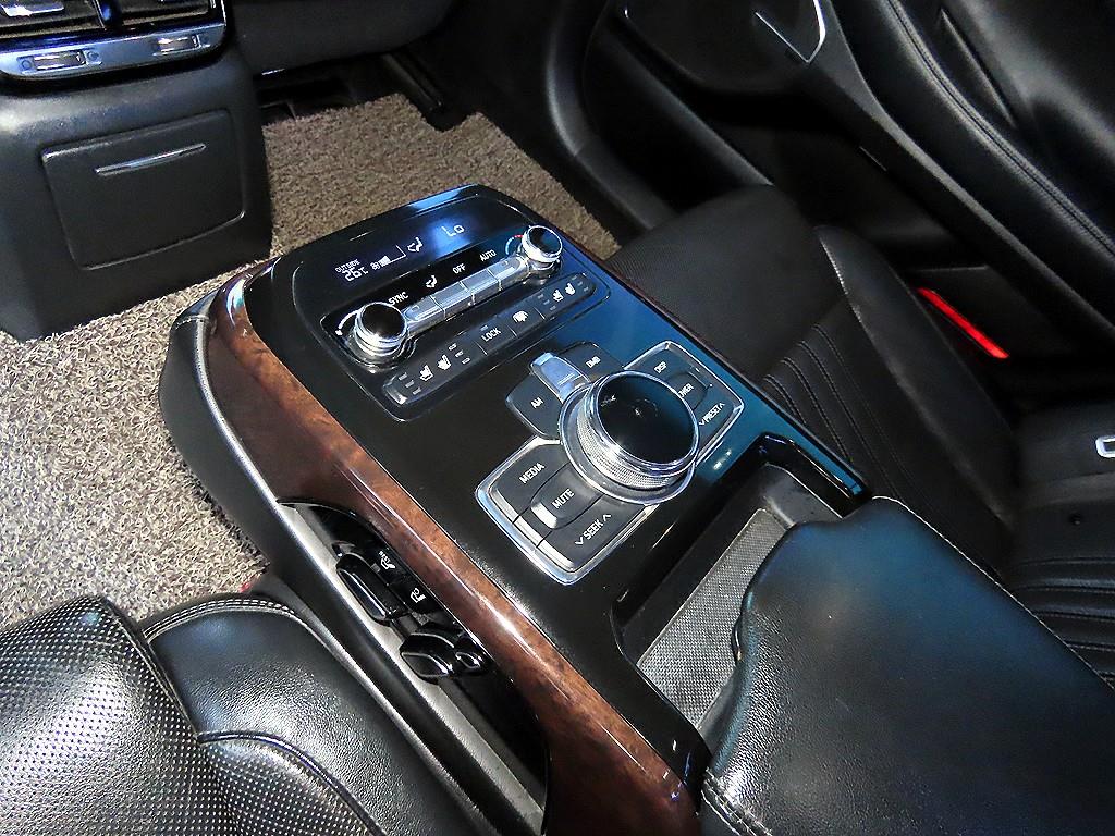 Genesis EQ900 — photo 17