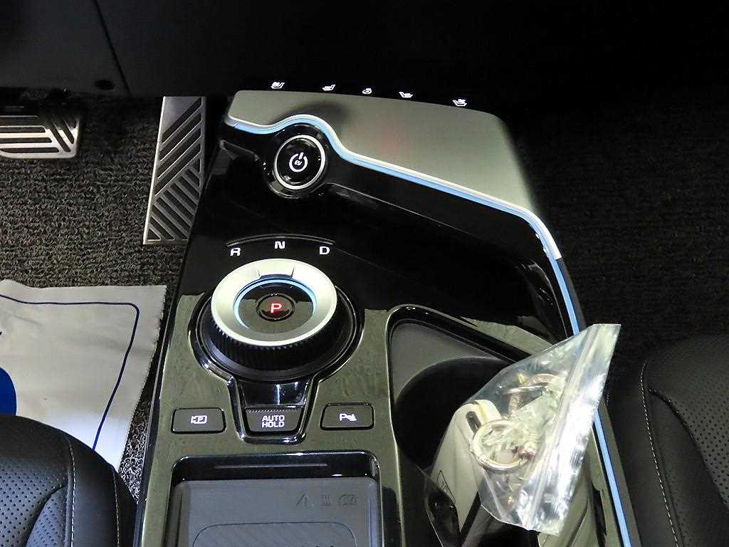 Kia EV6 — photo 12