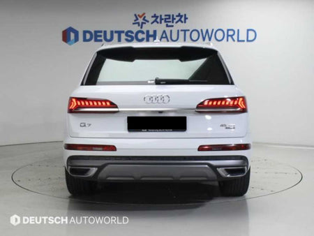 Audi Q7 — photo 04