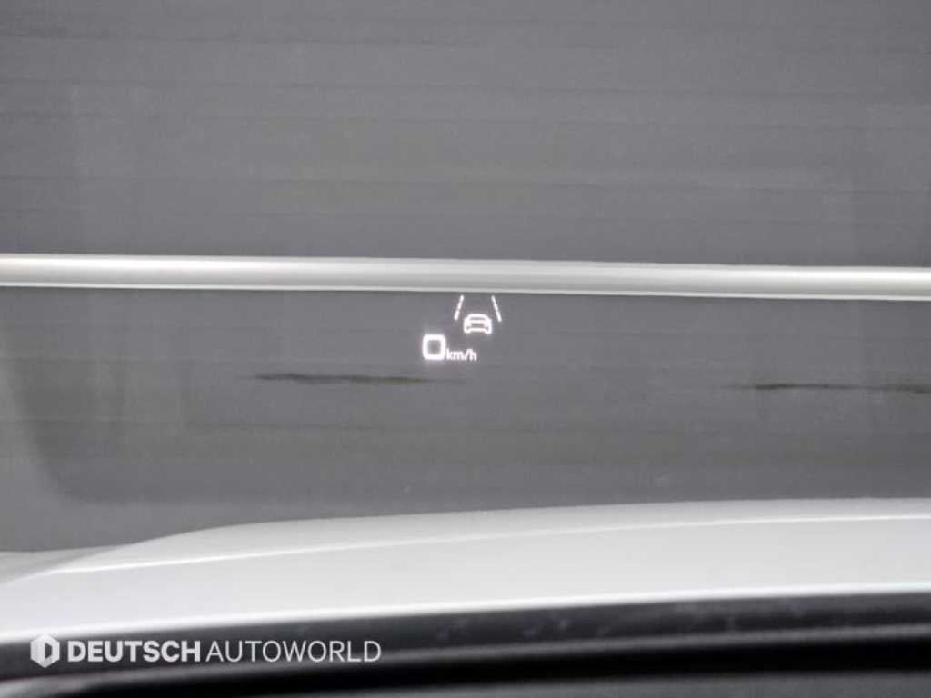 Audi Q7 — photo 17