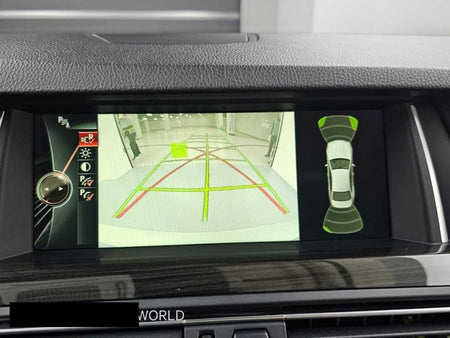 BMW 5-Series — photo 15