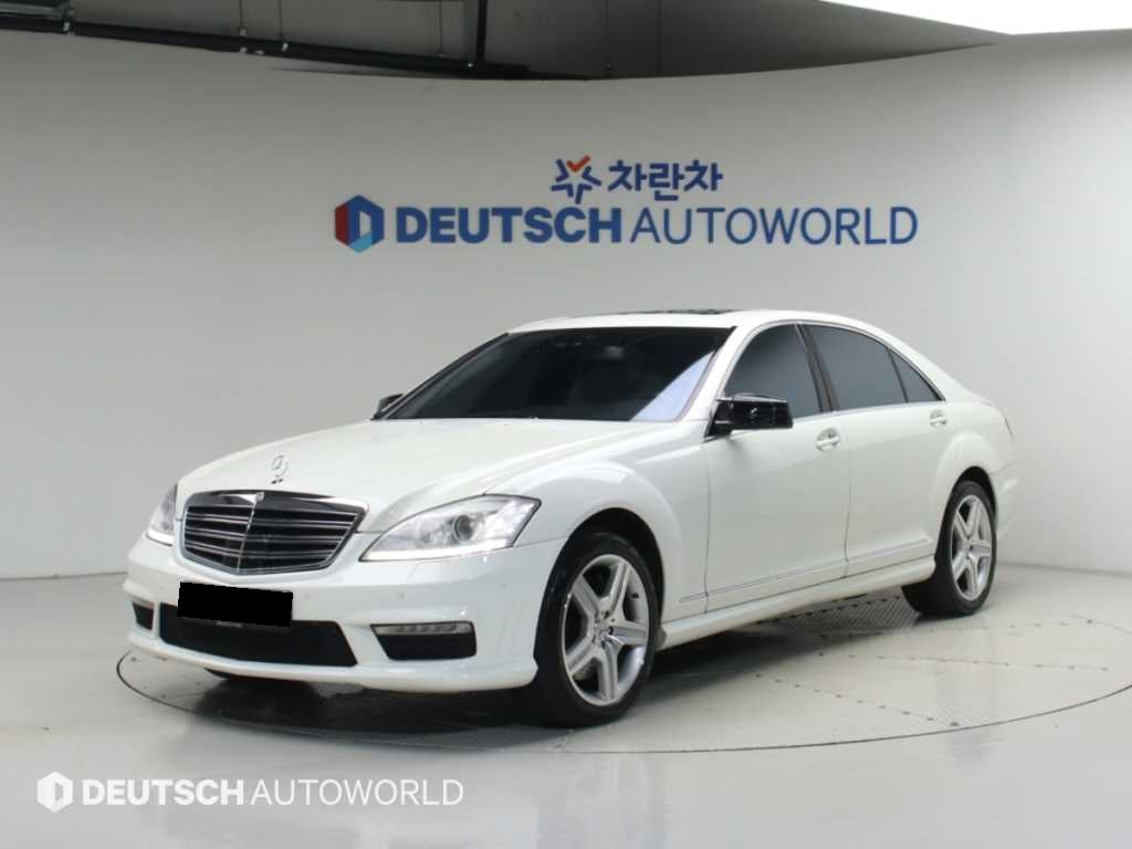 Mercedes-Benz S-Class — photo 01
