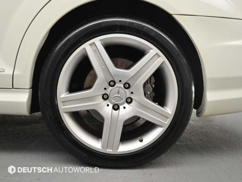 Mercedes-Benz S-Class — photo 05