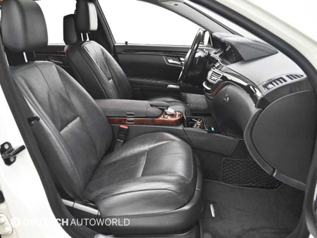 Mercedes-Benz S-Class — photo 10