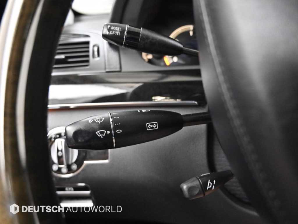Mercedes-Benz S-Class — photo 16
