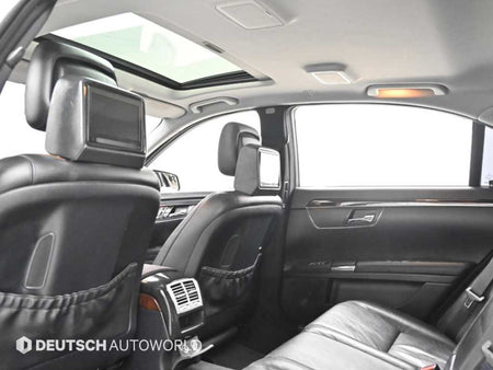 Mercedes-Benz S-Class — photo 18