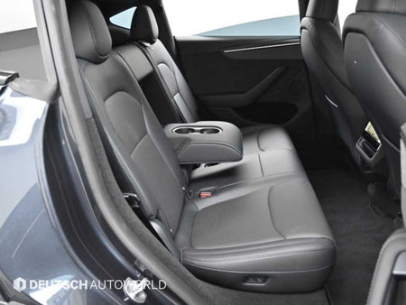 Tesla Model Y — photo 12